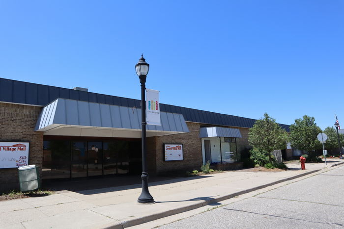 Belding - Shopping Center That Replaced Part Of Downtown